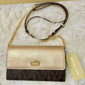Michael Kors clutch jet set purse- wallet crossbody